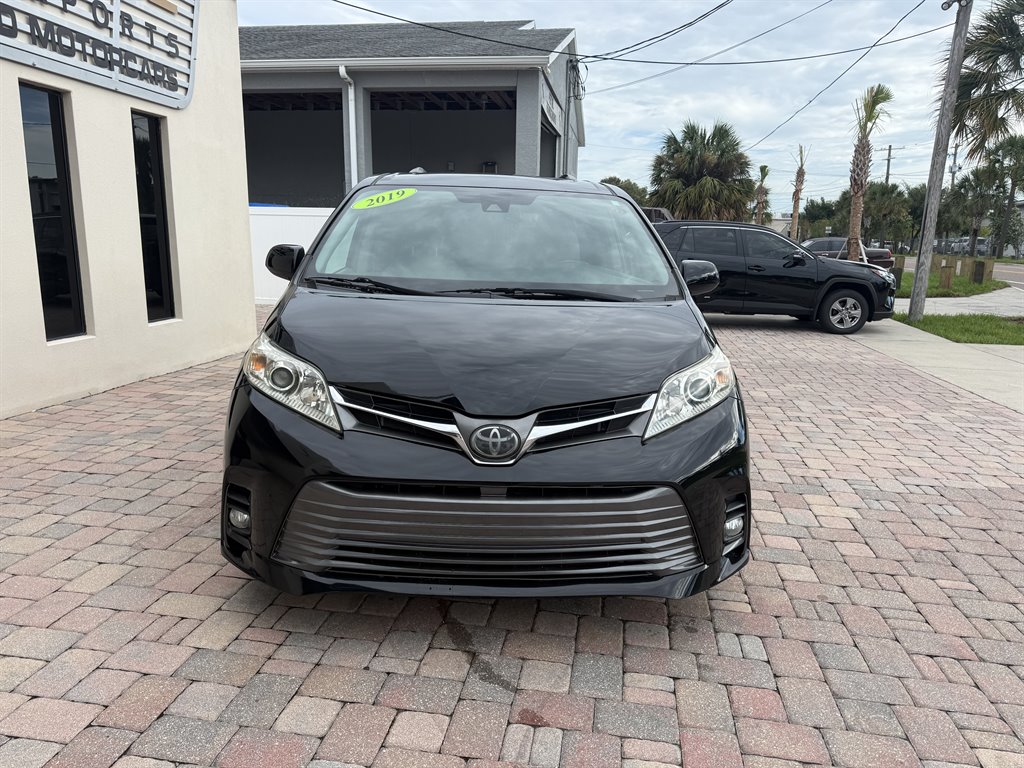 2019 Toyota Sienna - $33,995