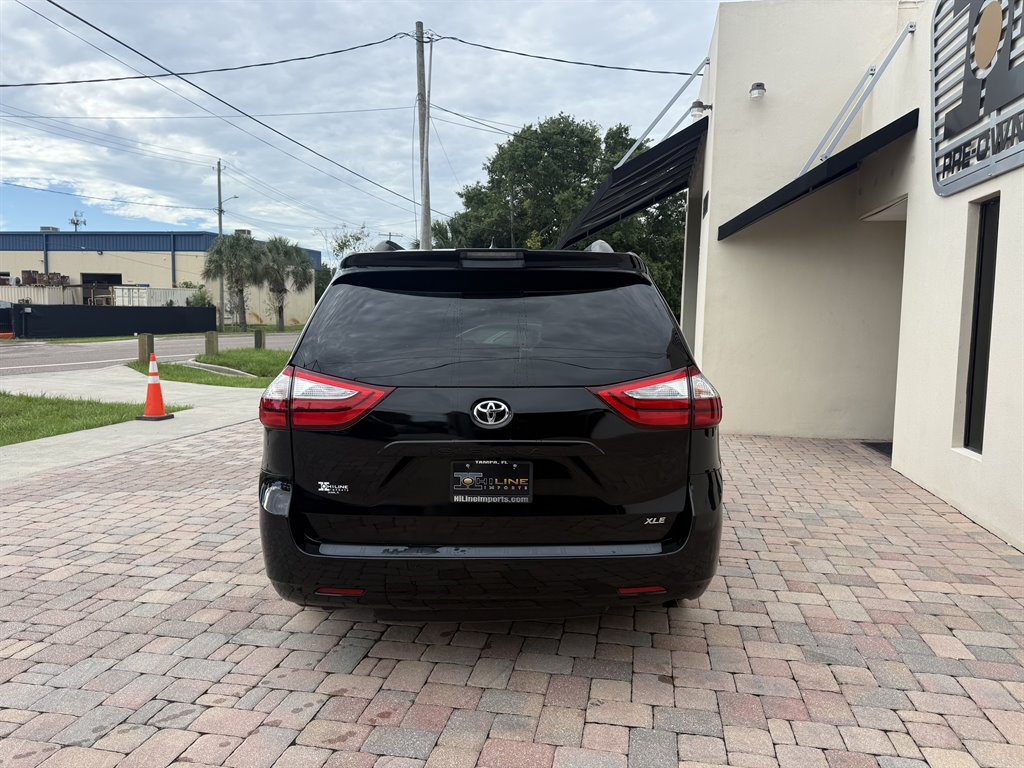 2019 Toyota Sienna - $33,995
