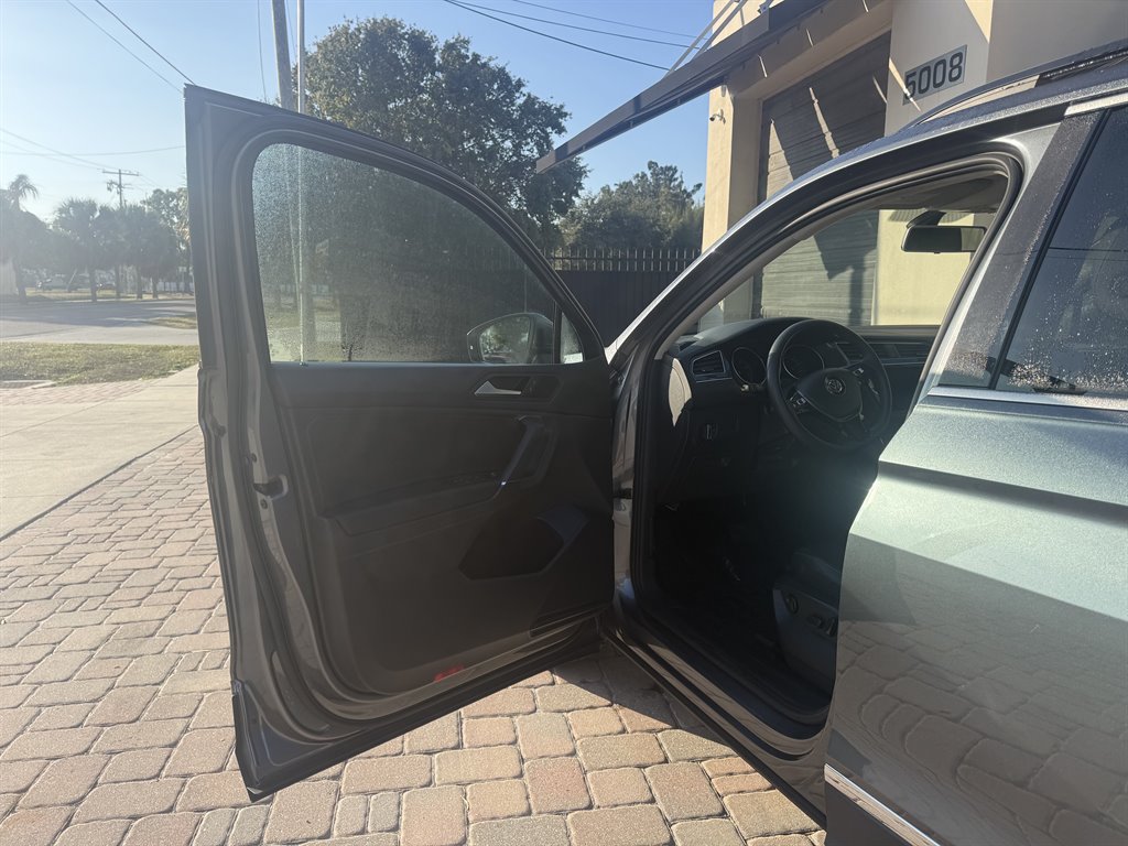 2020 Volkswagen Tiguan - $30,995