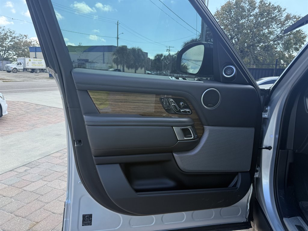 2018 Land Rover Range Rover - $52,198
