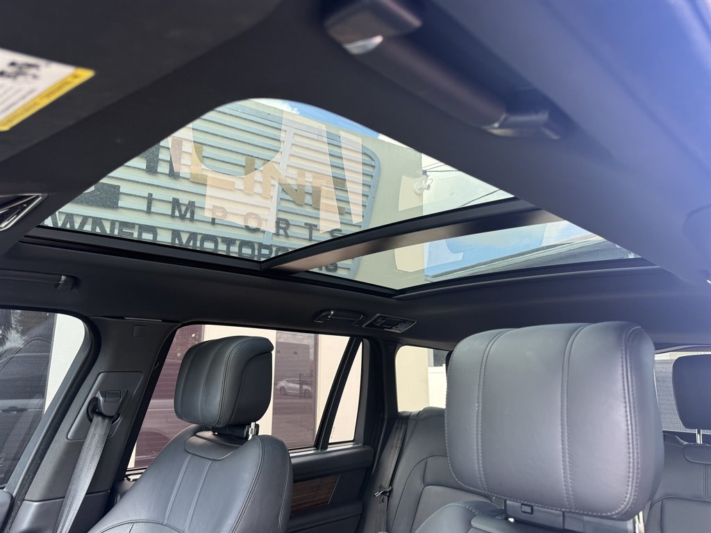 2018 Land Rover Range Rover - $52,198
