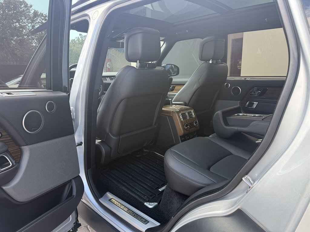 2018 Land Rover Range Rover - $52,198