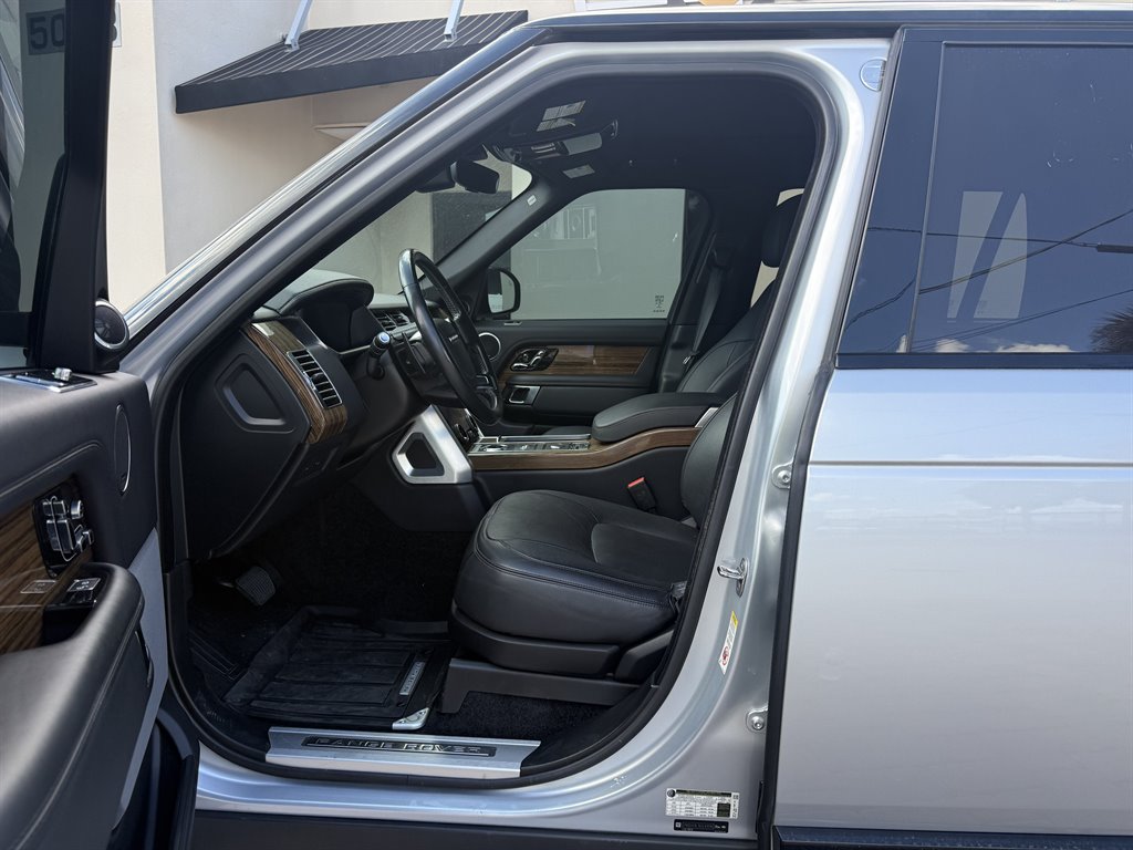 2018 Land Rover Range Rover - $52,198