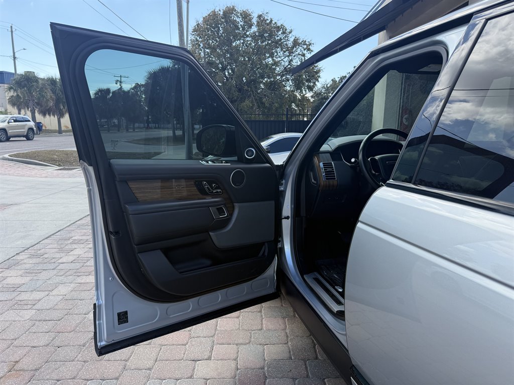 2018 Land Rover Range Rover - $52,198