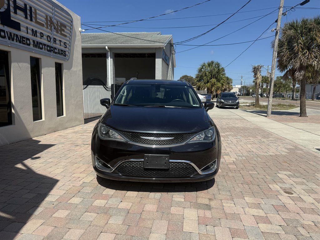 2020 Chrysler Pacifica - $14,970