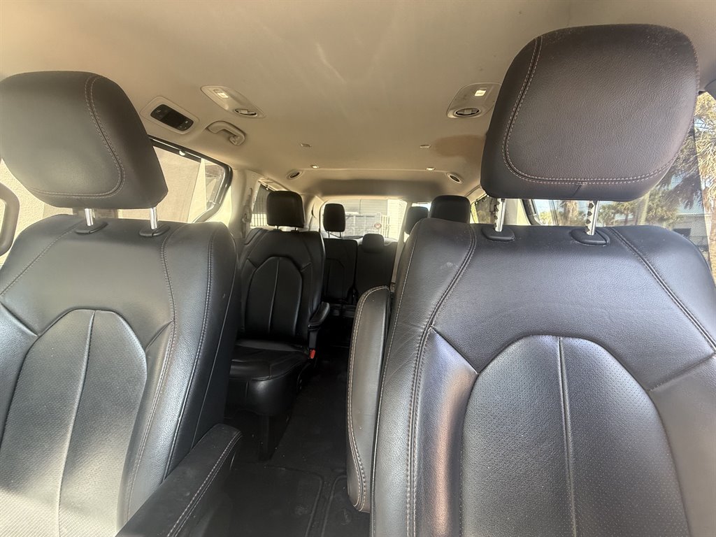 2020 Chrysler Pacifica - $14,970