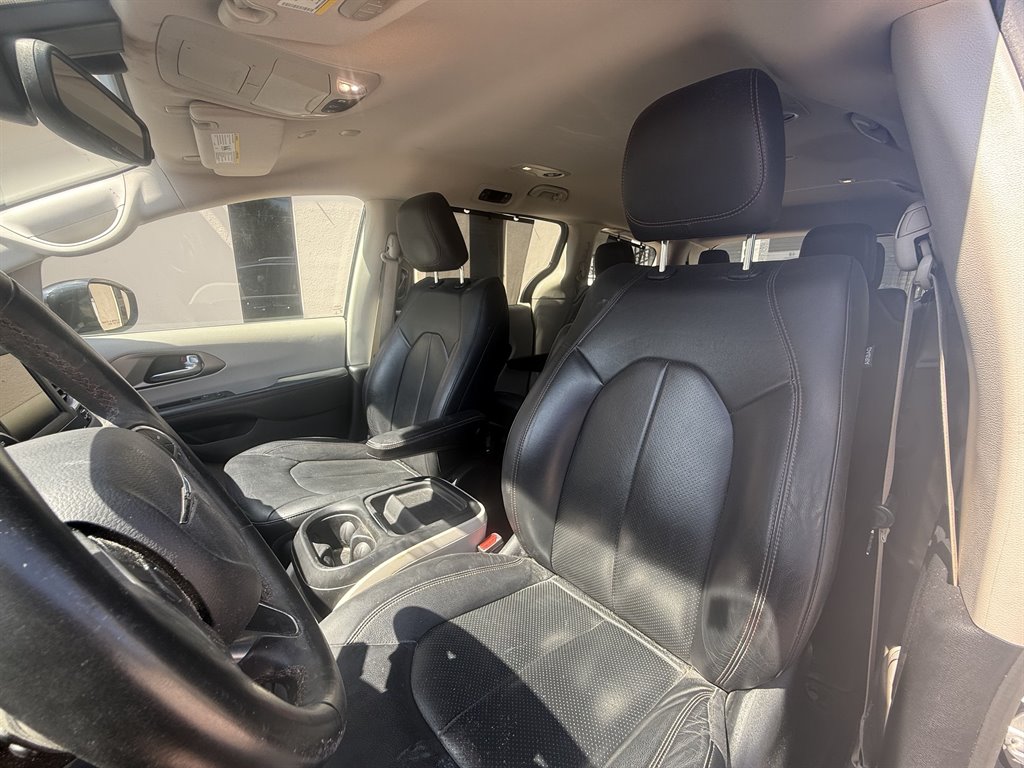 2020 Chrysler Pacifica - $14,970