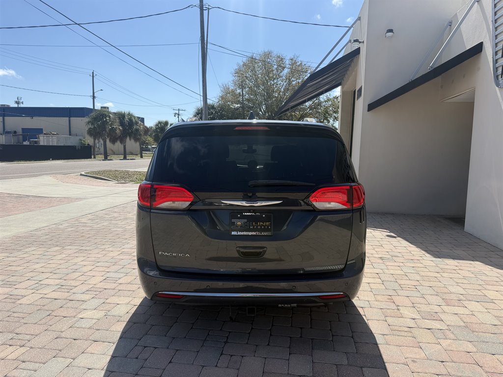 2020 Chrysler Pacifica - $14,970