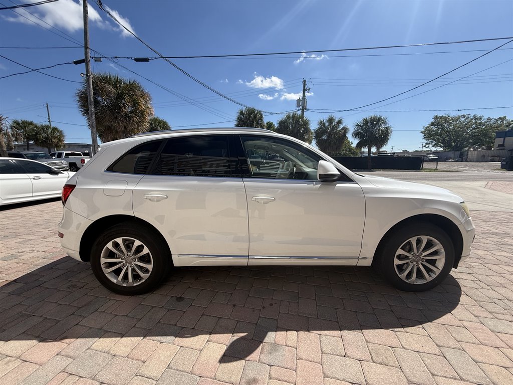 2014 Audi Q5 - $9,700
