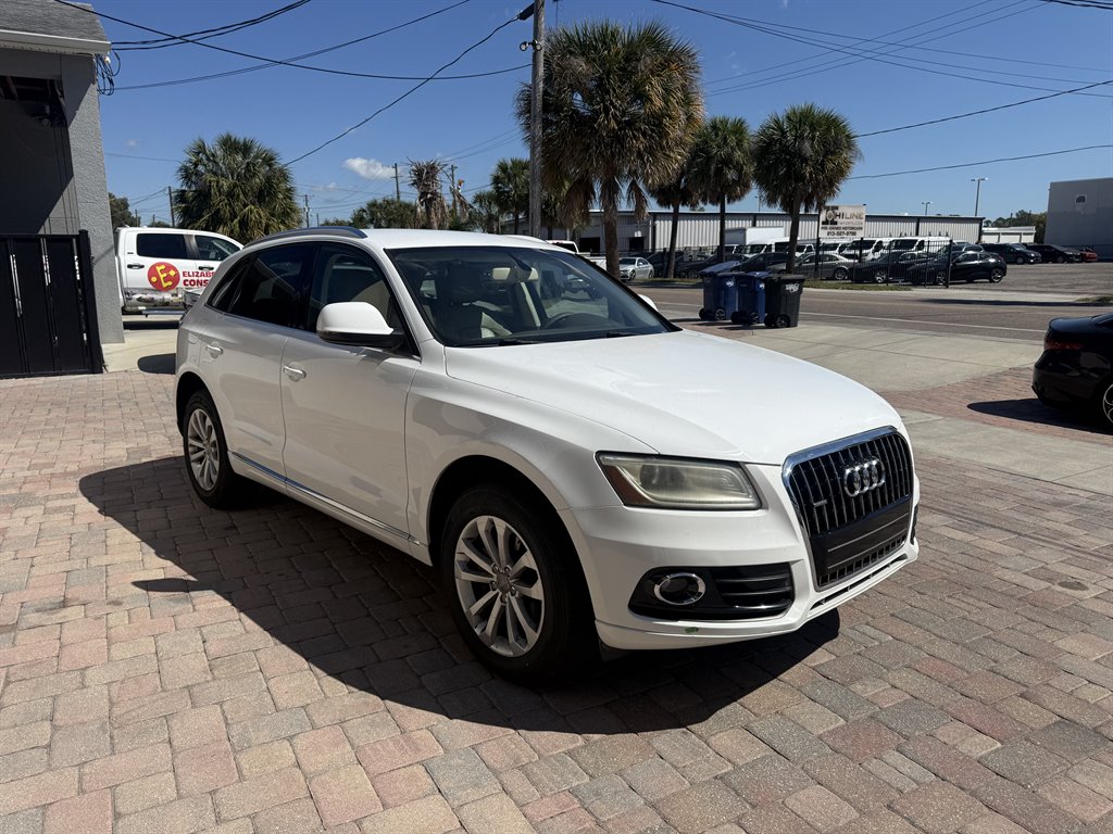 2014 Audi Q5 - $9,700