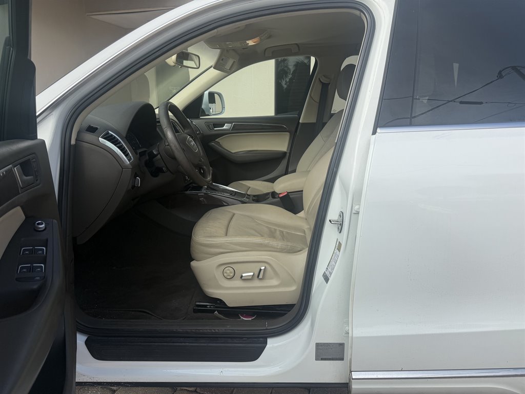 2014 Audi Q5 - $9,700