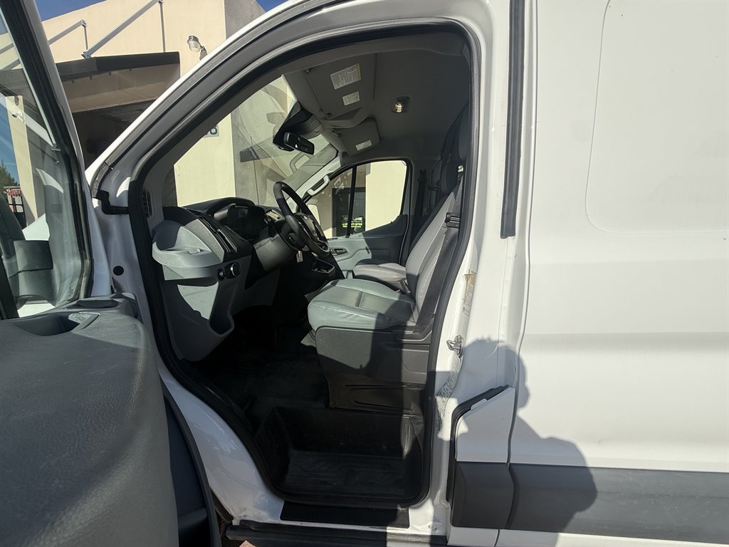 2017 Ford T250 Vans - $27,795