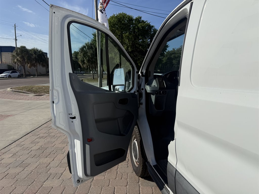 2017 Ford T250 Vans - $27,795