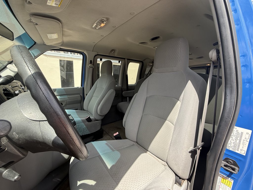 2011 Ford E-350 - $10,665