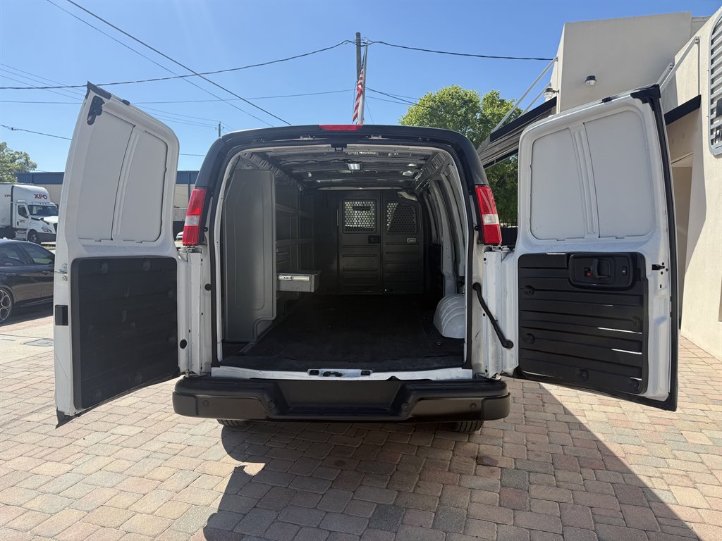 2023 GMC Savana - $39,598