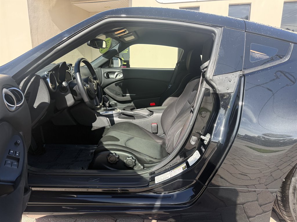 2019 Nissan 370Z - $33,995