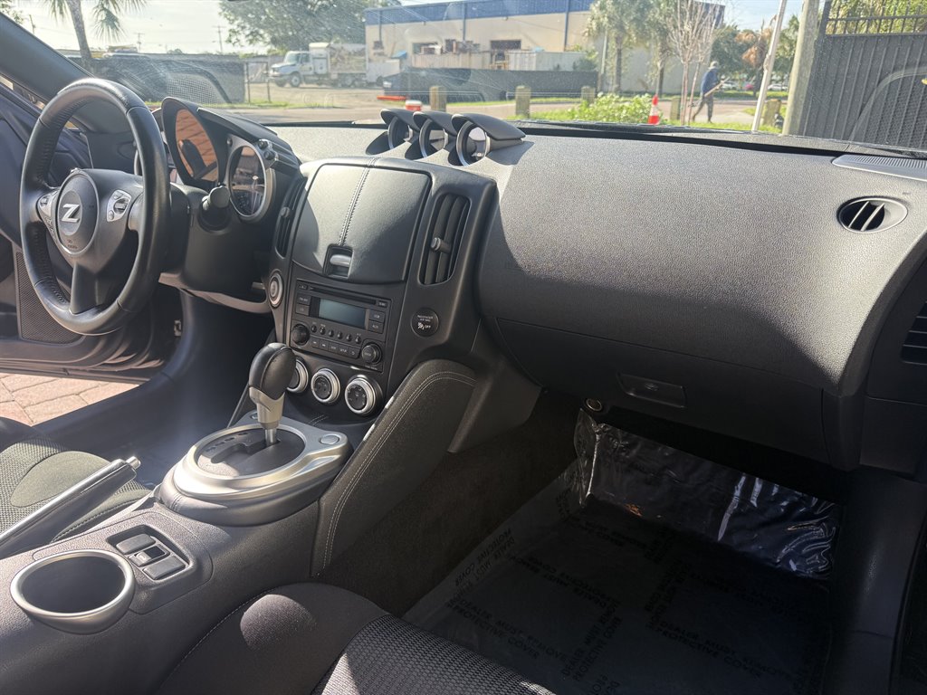 2019 Nissan 370Z - $33,995