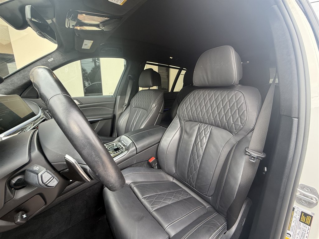 2022 BMW X7 - $49,970