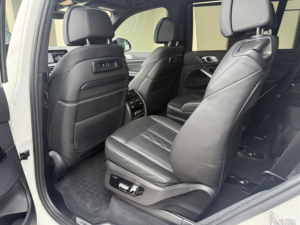2022 BMW X7 - $49,970