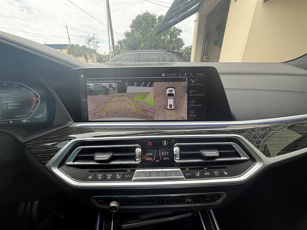 2022 BMW X7 - $49,970