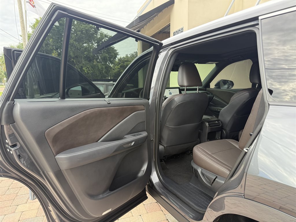 2025 Lexus Tx