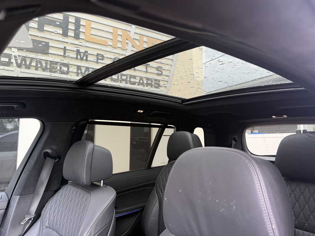 2022 BMW X7 - $42,970