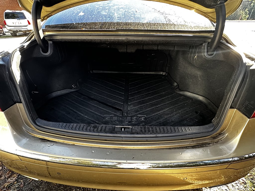 2012 Hyundai Genesis