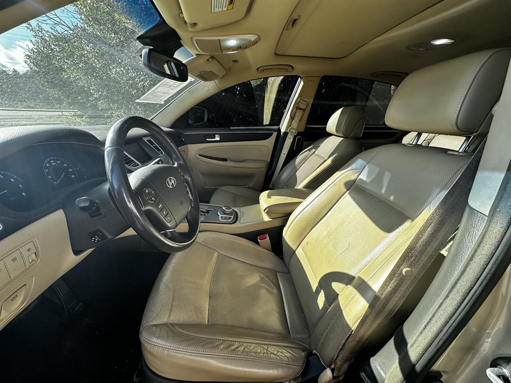 2012 Hyundai Genesis