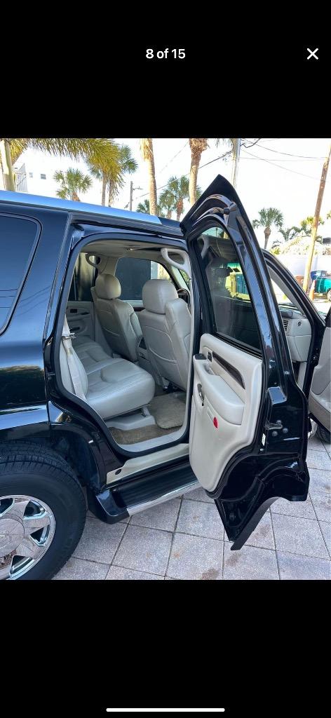 2003 Cadillac Escalade photo