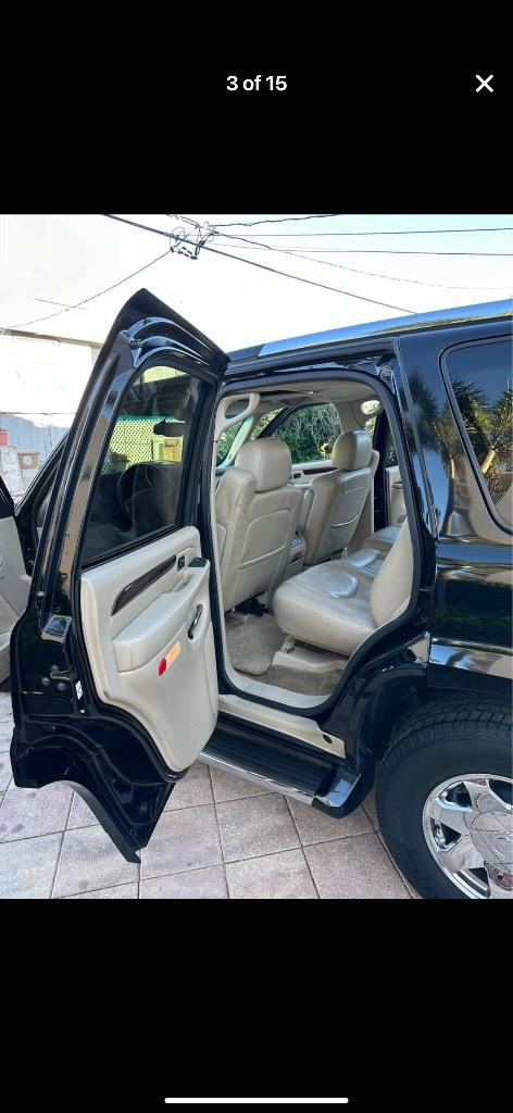 2003 Cadillac Escalade photo