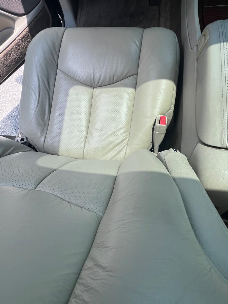 2003 Cadillac Escalade photo