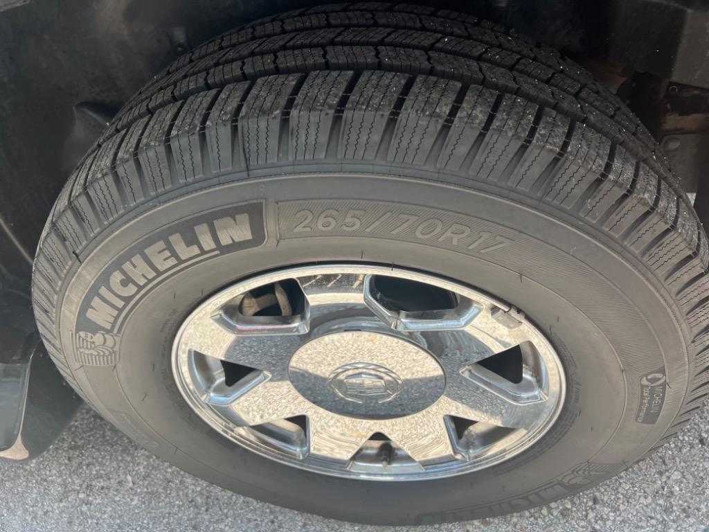 2003 Cadillac Escalade photo