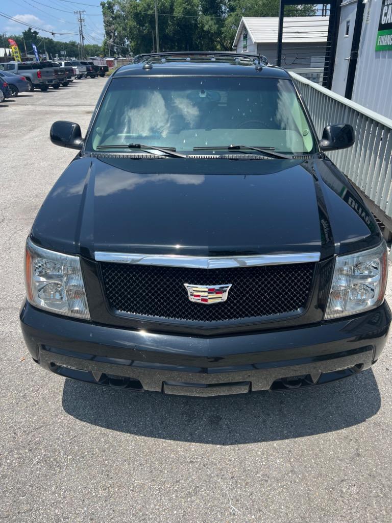 2003 Cadillac Escalade photo