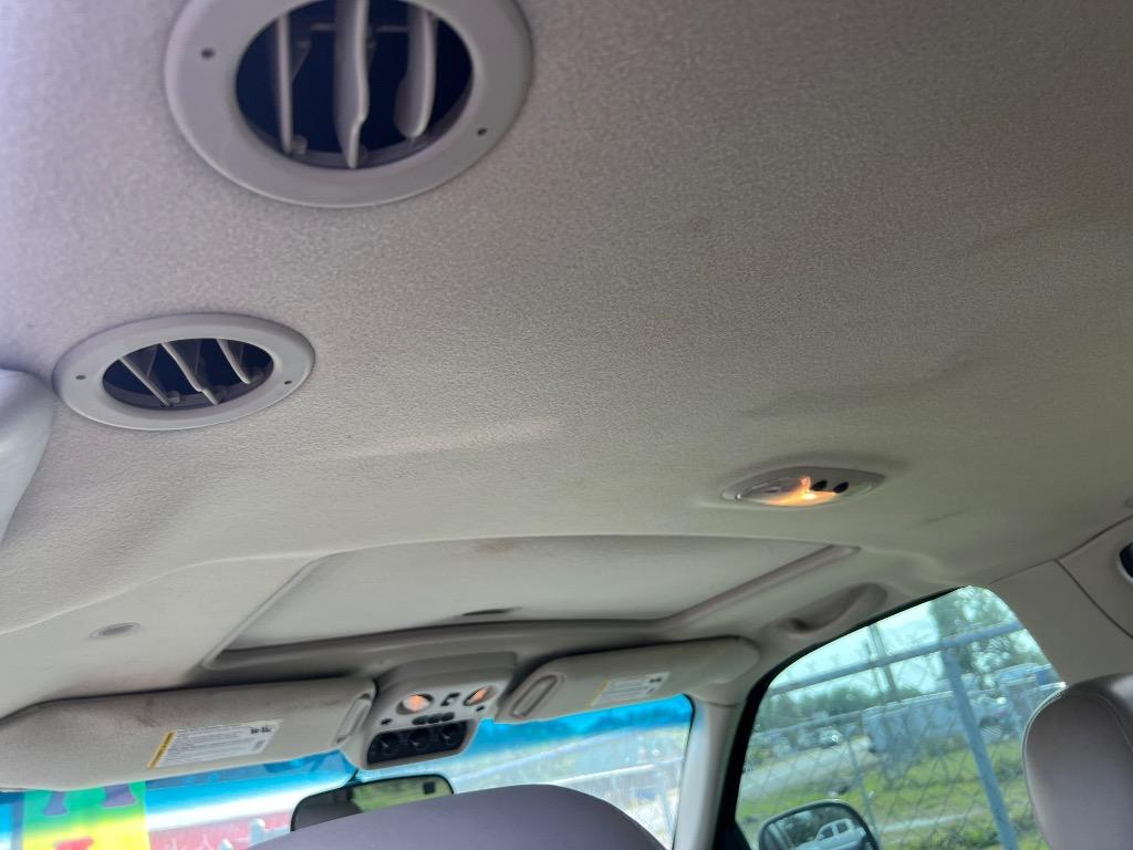 2003 Cadillac Escalade photo