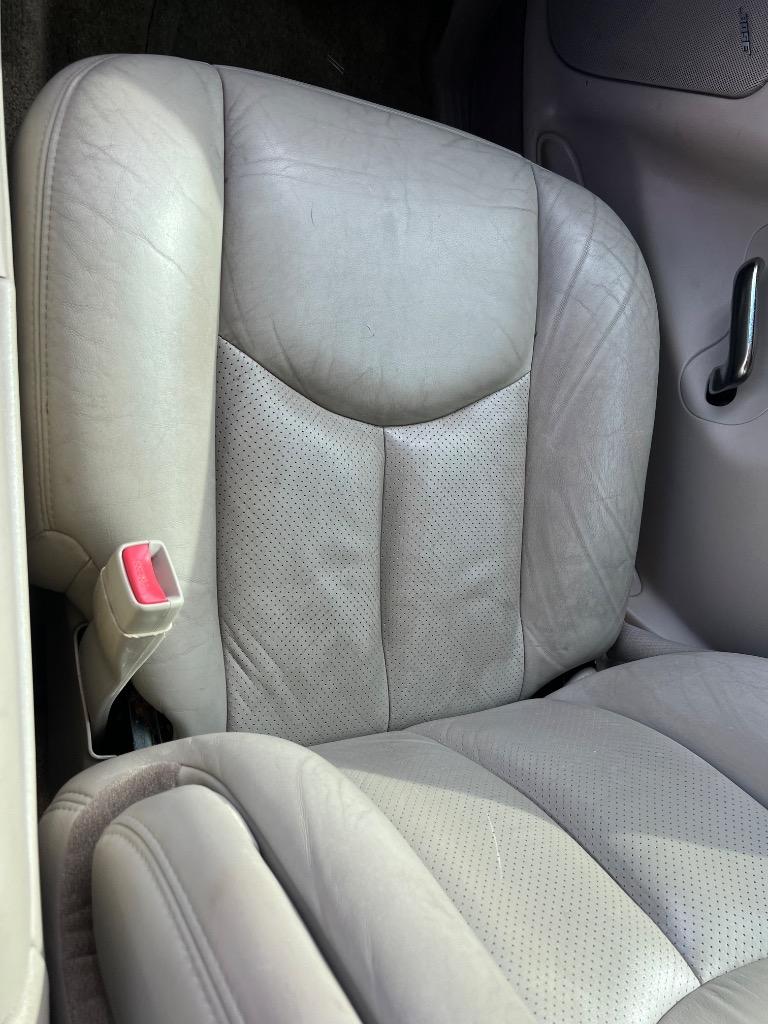 2003 Cadillac Escalade photo