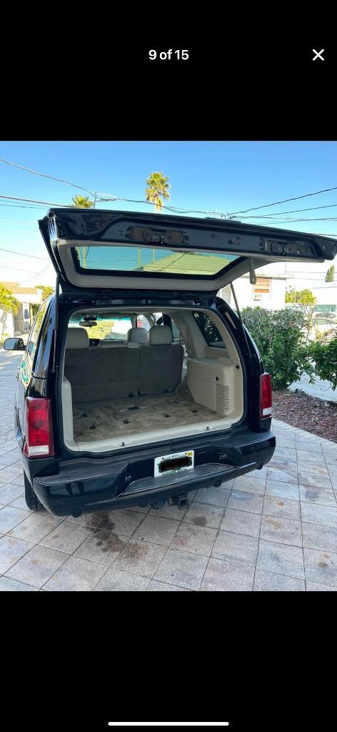 2003 Cadillac Escalade photo