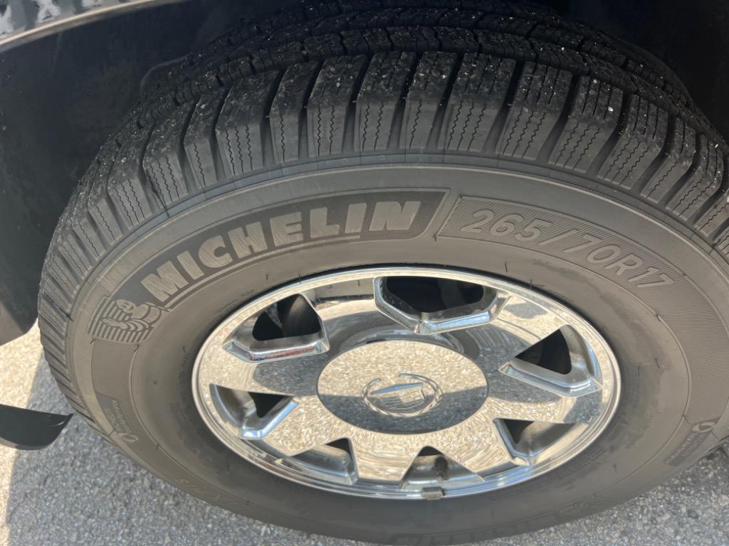 2003 Cadillac Escalade photo