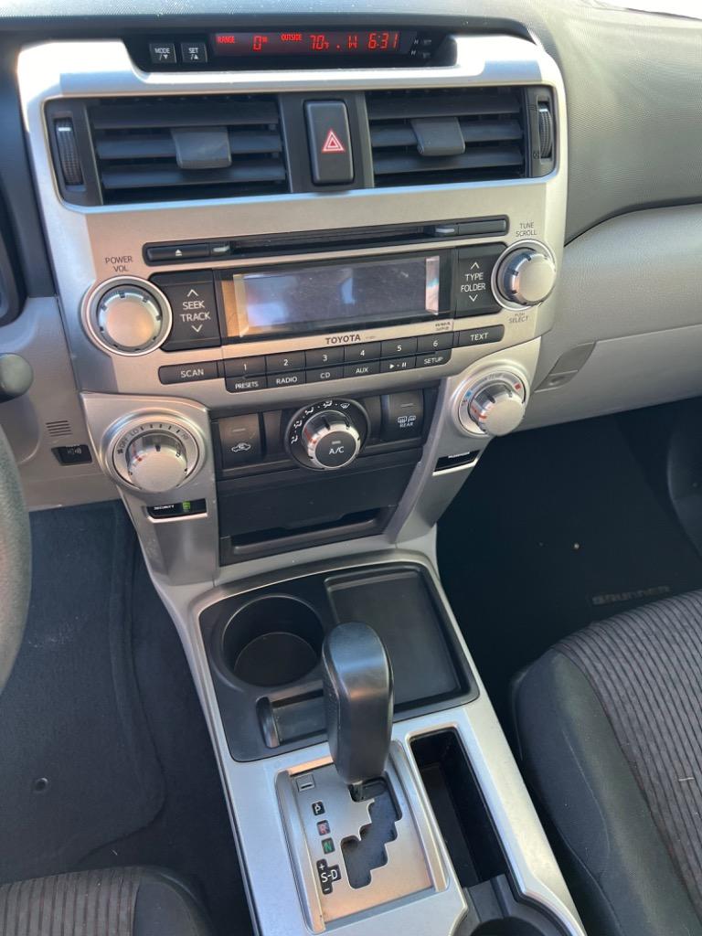 2010 Toyota 4Runner Limited photo
