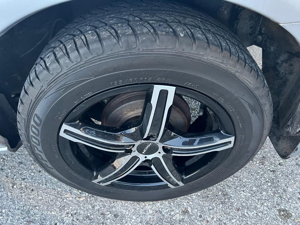 2003 Honda Civic DX photo