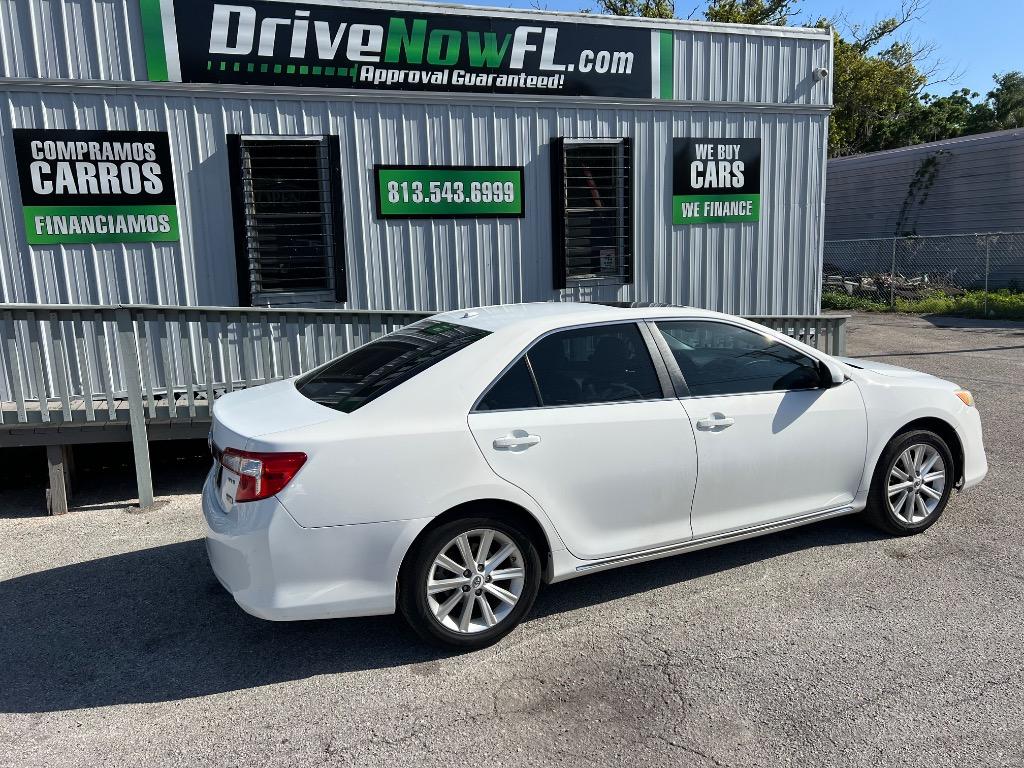 2012 Toyota Camry Hybrid LE photo