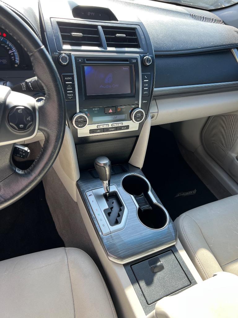 2012 Toyota Camry Hybrid LE photo