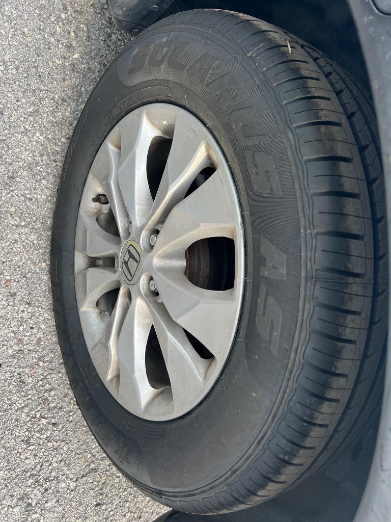 2013 Honda CR-V - $8,990