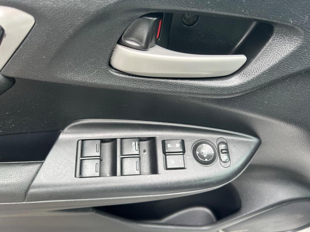 2015 Honda Fit LX photo
