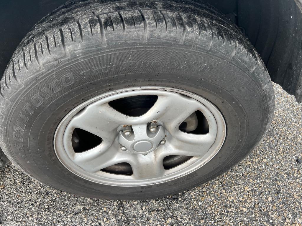 2002 Toyota RAV4 photo