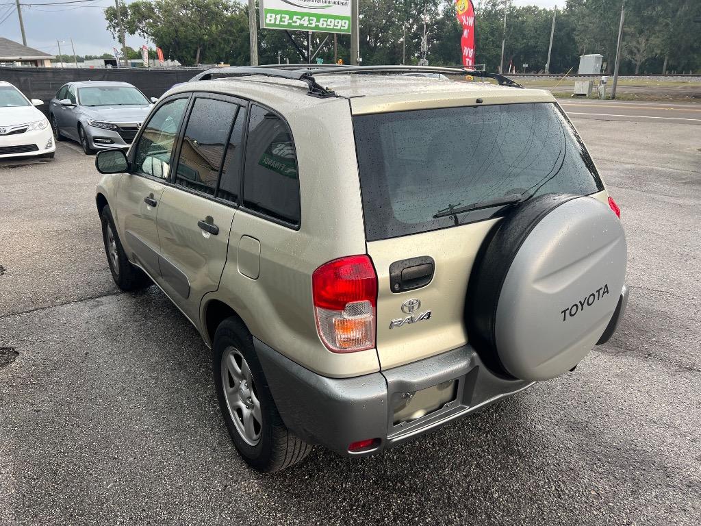 2002 Toyota RAV4 photo