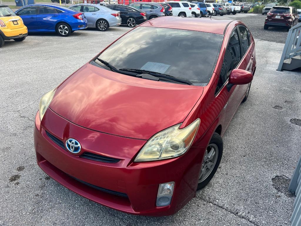 2010 Toyota Prius - $7,900