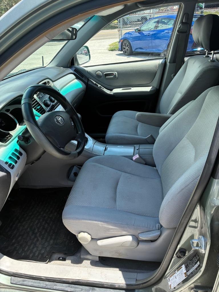 2006 Toyota Highlander - $9,990