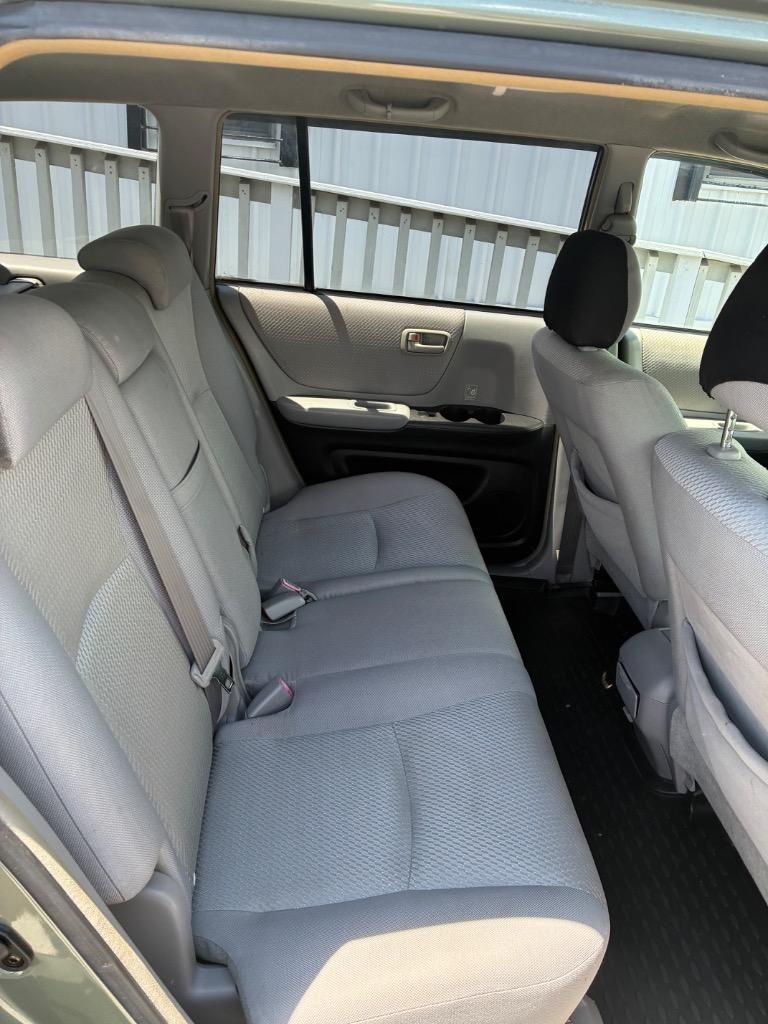 2006 Toyota Highlander - $9,990