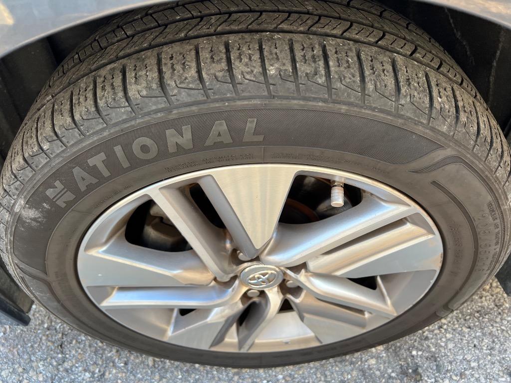 2014 Toyota Corolla - $7,990
