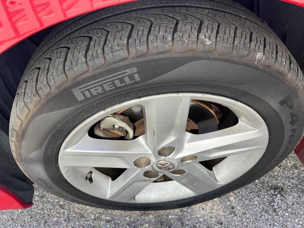 2013 Toyota Camry - $9,900